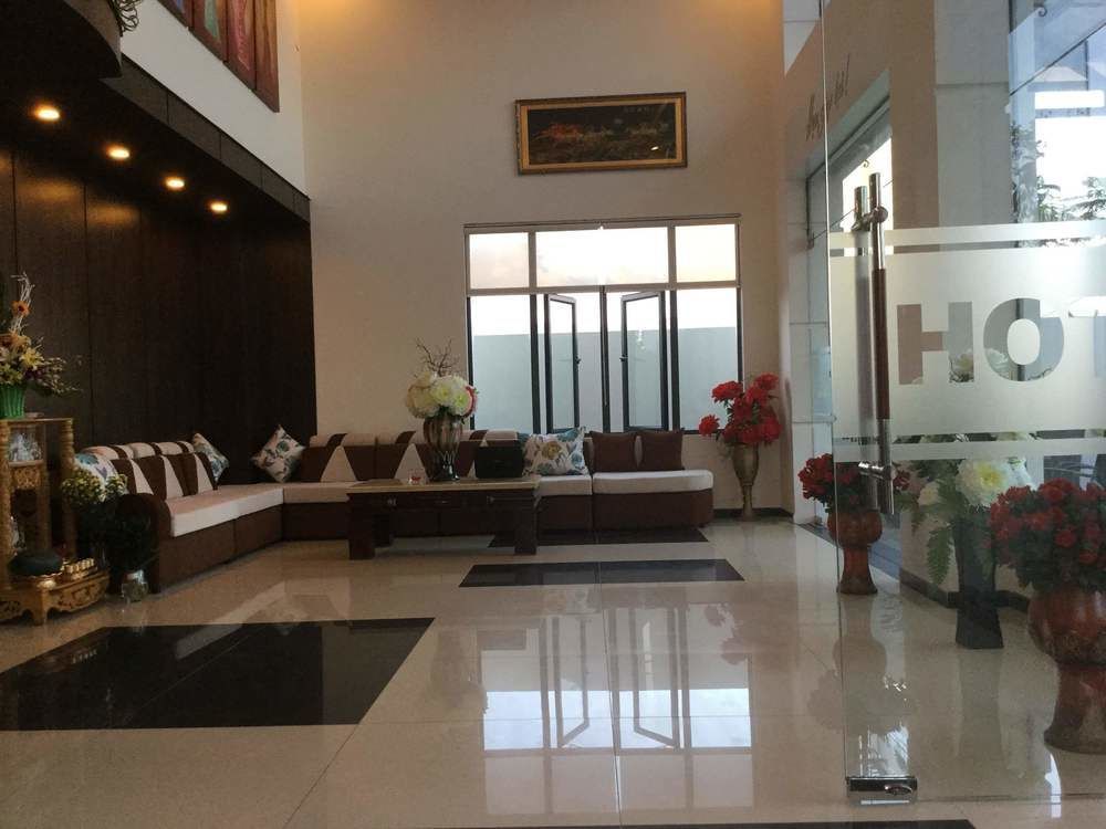 Rich Land Hotel Danang Экстерьер фото
